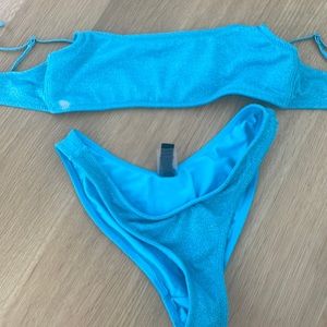 Triangl blue bikini